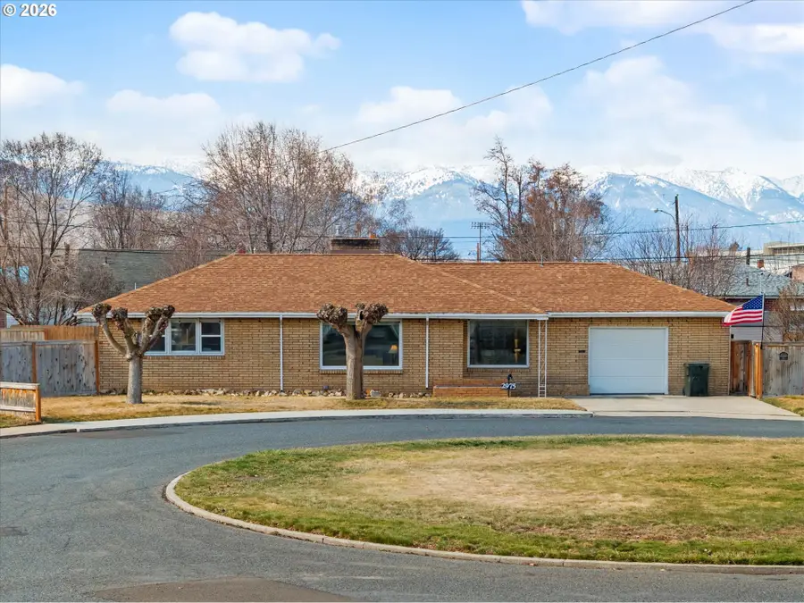 2975 N 3rd St, Baker City, OR 97814 - #2