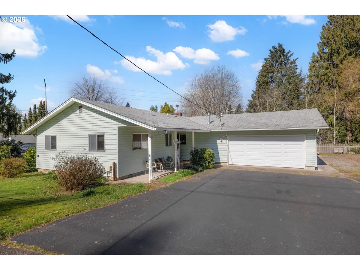 9025 SW Avery St, Tualatin, OR 97062 - #1