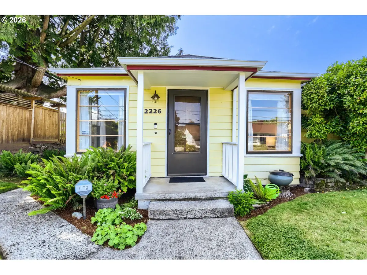 2226 N Sumner St, Portland, OR 97217 - #1