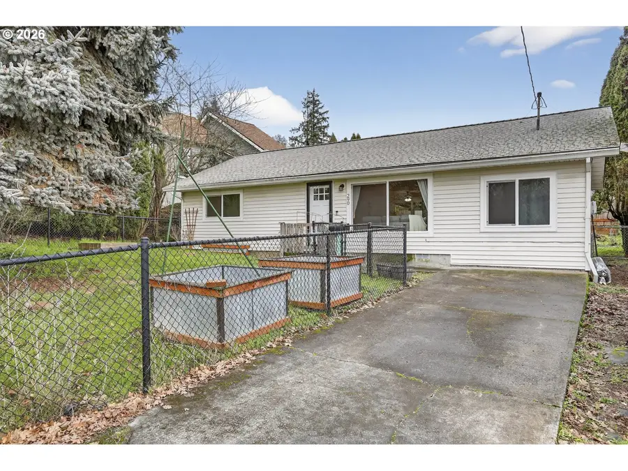 290 N 4th St, Saint Helens, OR 97051 - Image #2