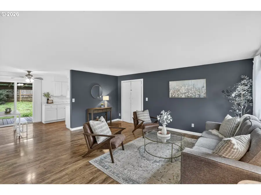 290 N 4th St, Saint Helens, OR 97051 - Image #3