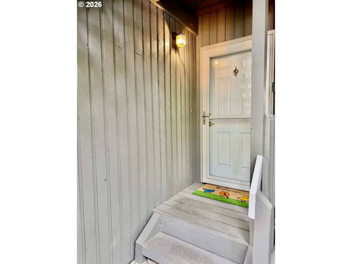 44 Eagle Crest Dr, Lake Oswego, OR 97035 - #1