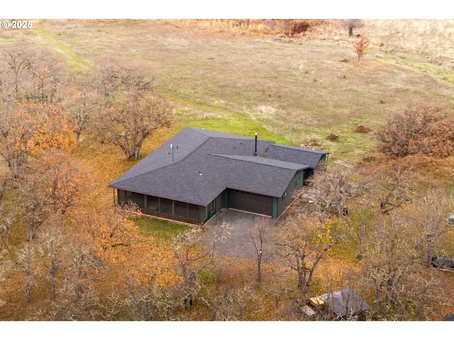 7245 Dell Rd, Mosier, OR 97040 - Image #2