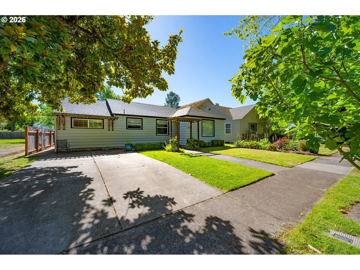 2273 Kincaid St, Eugene, OR 97405 - #1