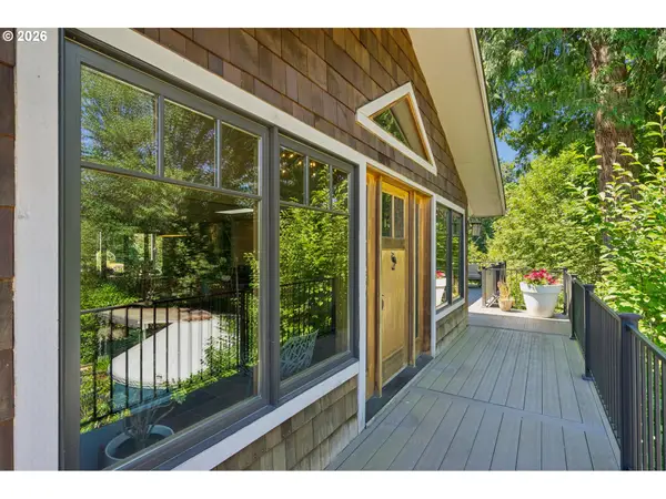 1046 SW Palatine St, Portland, OR 97219