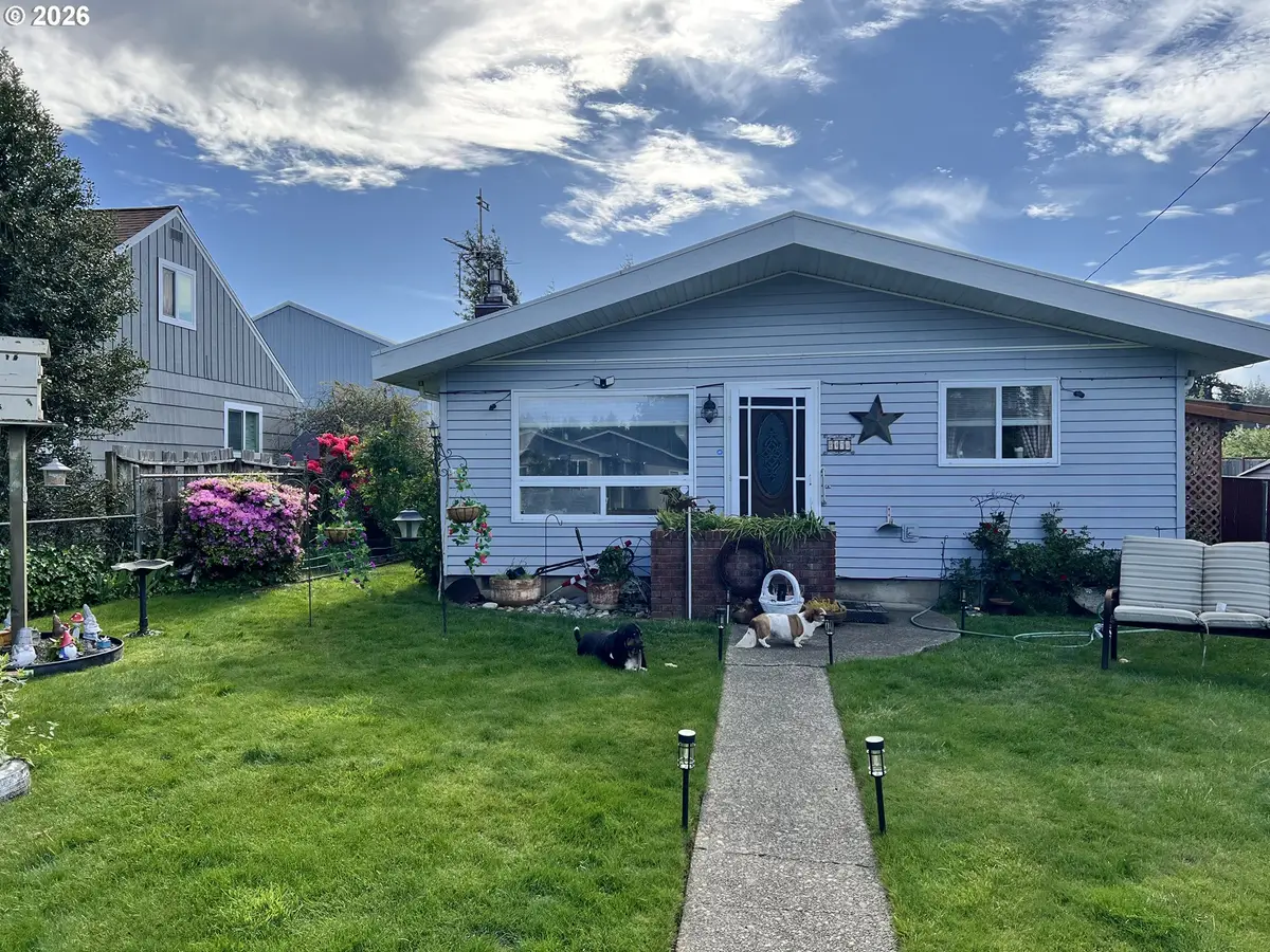 2478 Marion St, North Bend, OR 97459 - #1