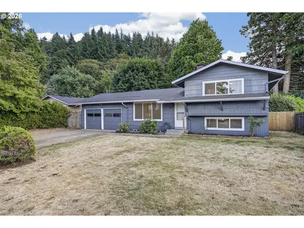 18624 SE Clinton St, Gresham, OR 97030