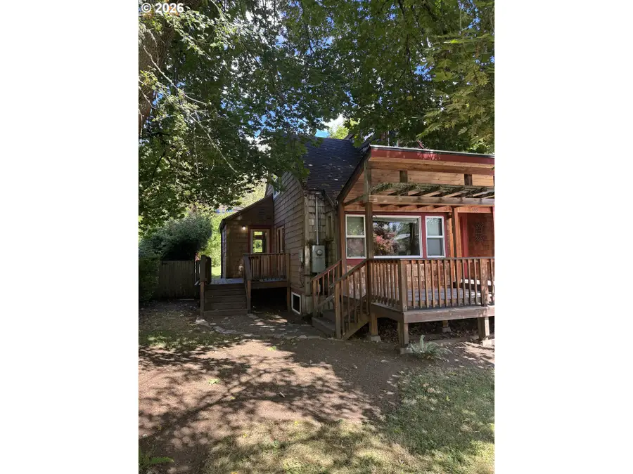 2359 Columbia St, Eugene, OR 97403 - #2