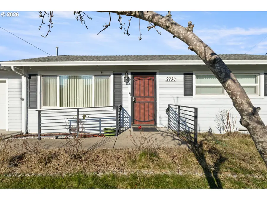 2730 W Sanders Ave, Roseburg, OR 97471 - Image #3