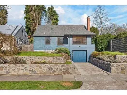 4225 SE Woodward St, Portland, OR 97206