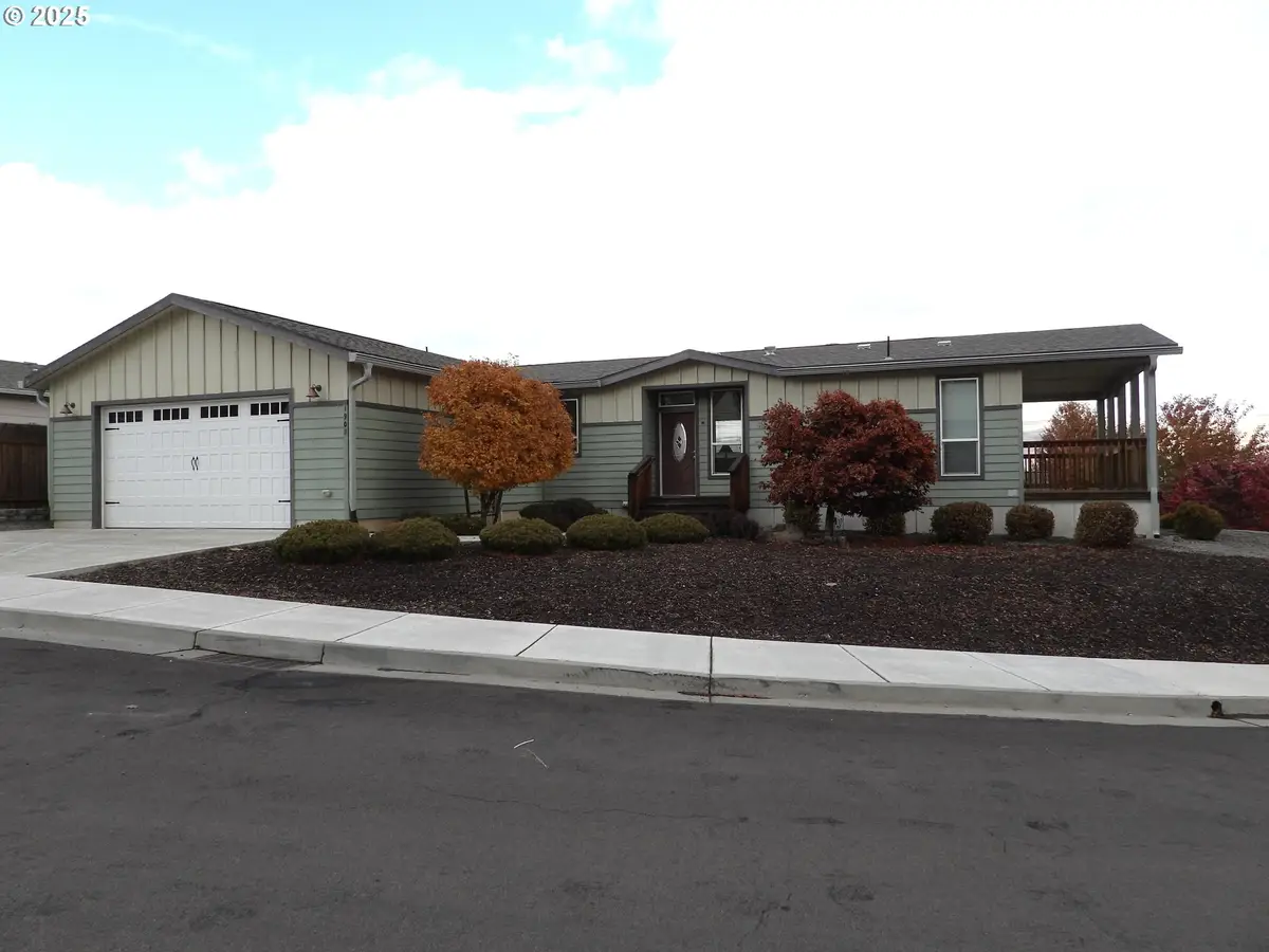 1903 Golden Way, The Dalles, OR 97058 - Image #1