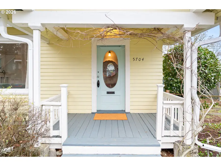 5704 N Greeley Ave, Portland, OR 97217 - Image #2