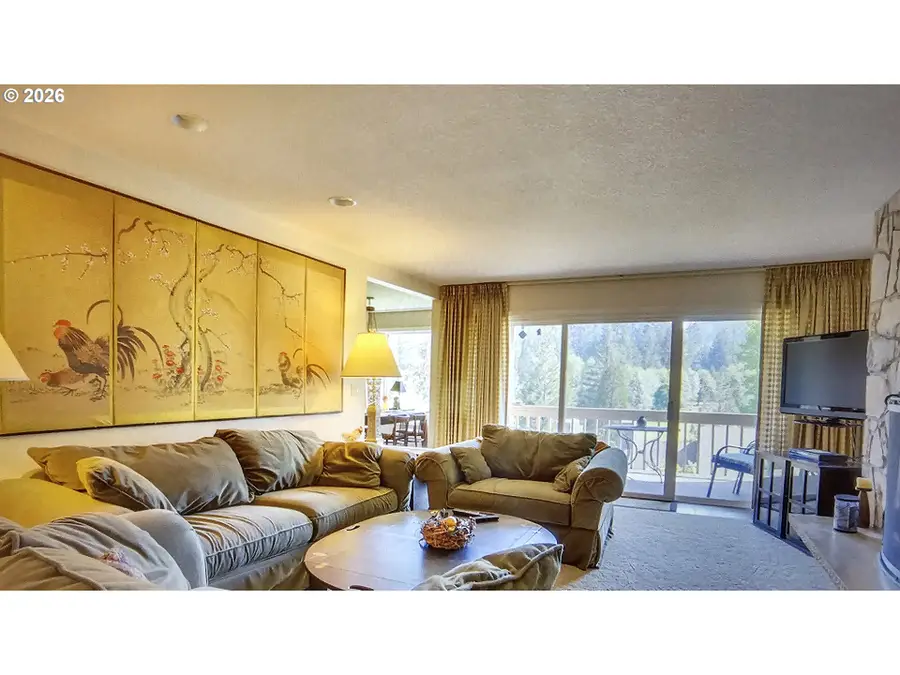 68651 E Bowmans Cir, Welches, OR 97067 - Image #3