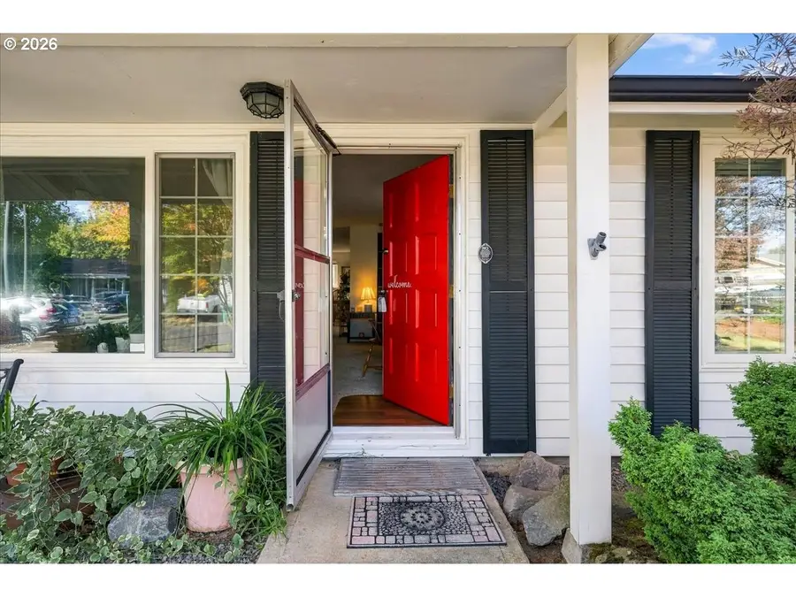 60 NE 23rd St, Gresham, OR 97030 - #3