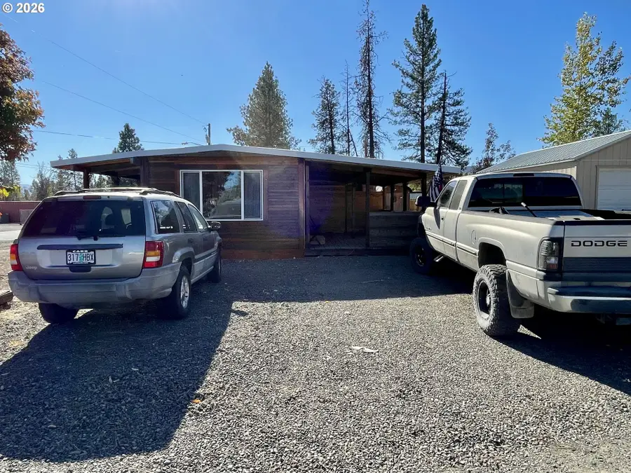 330 S 17th Ave, Elgin, OR 97827 - #2