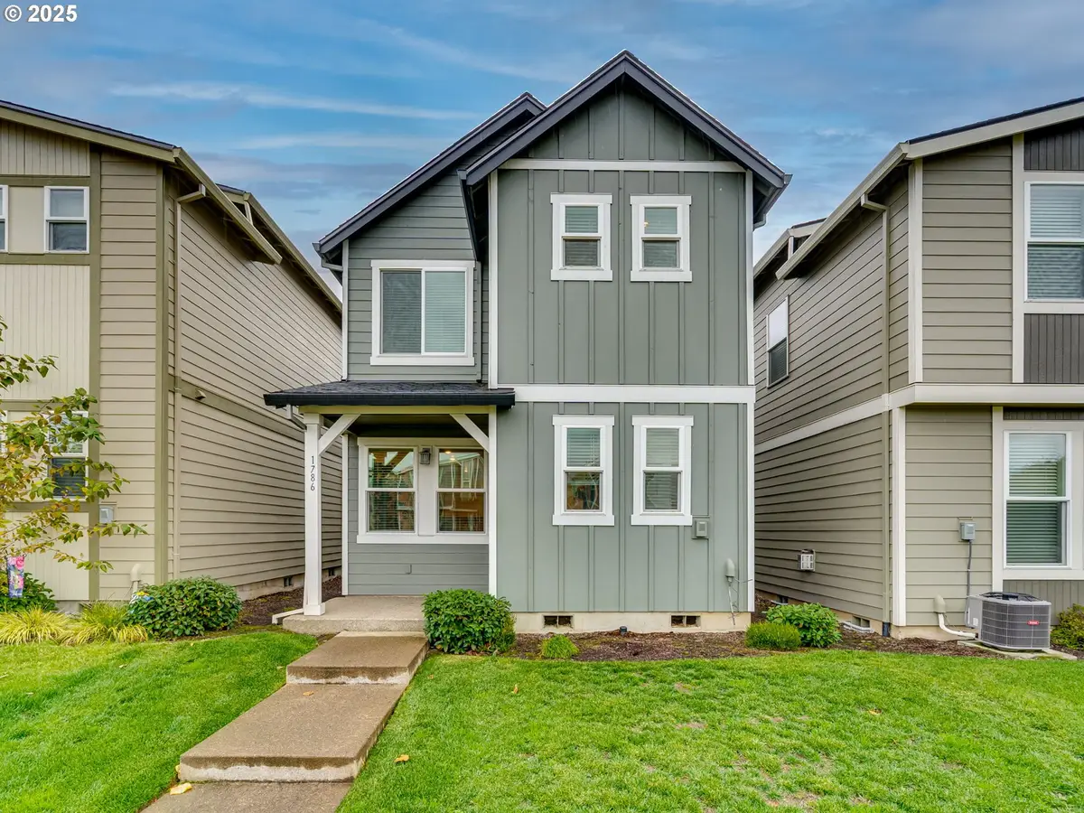 1786 NW Landon St, McMinnville, OR 97128 - Image #1