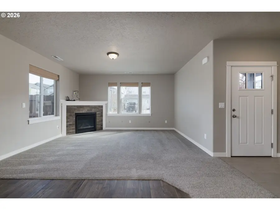 2557 NW Spruce Pl, Redmond, OR 97756 - #2