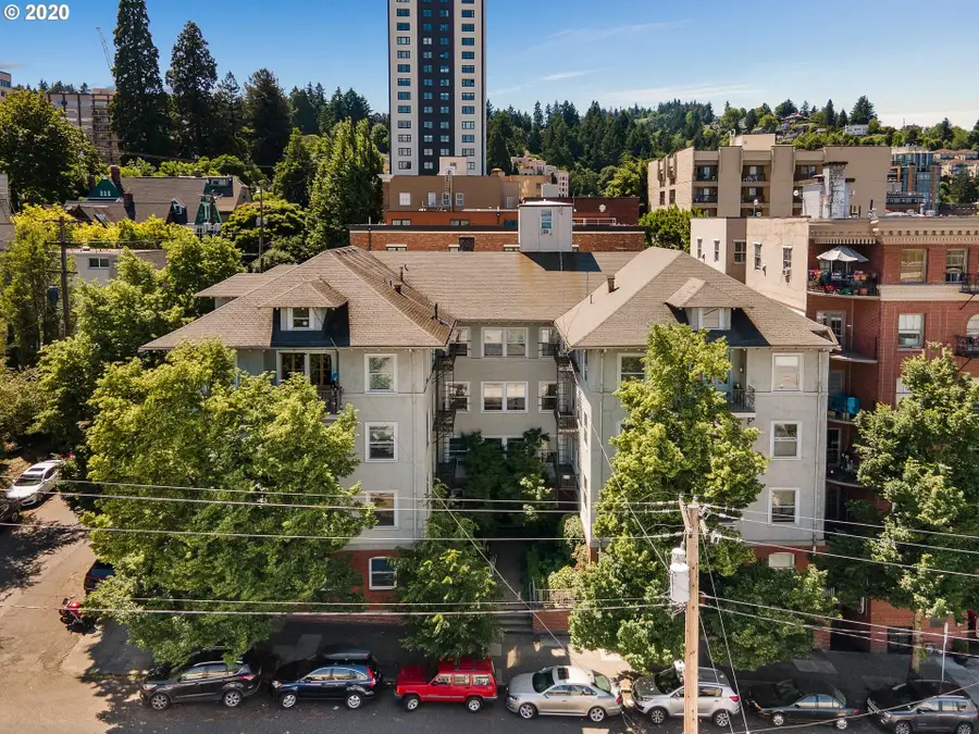 731 SW King Ave #16, Portland, OR 97205 - Image #2