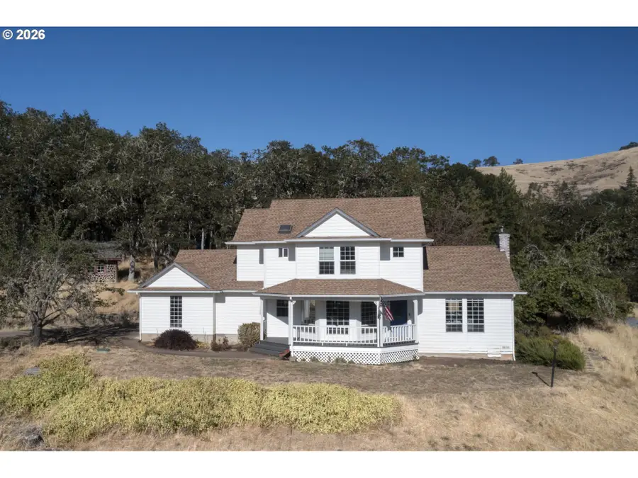 1495 Echo Dr, Roseburg, OR 97470 - #3