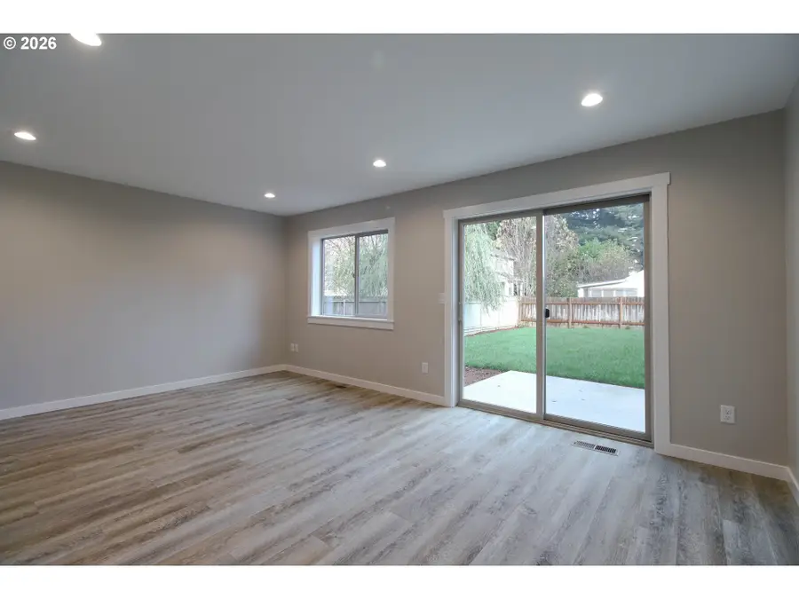 6011 NE 105th Ave, Vancouver, WA 98662 - #3