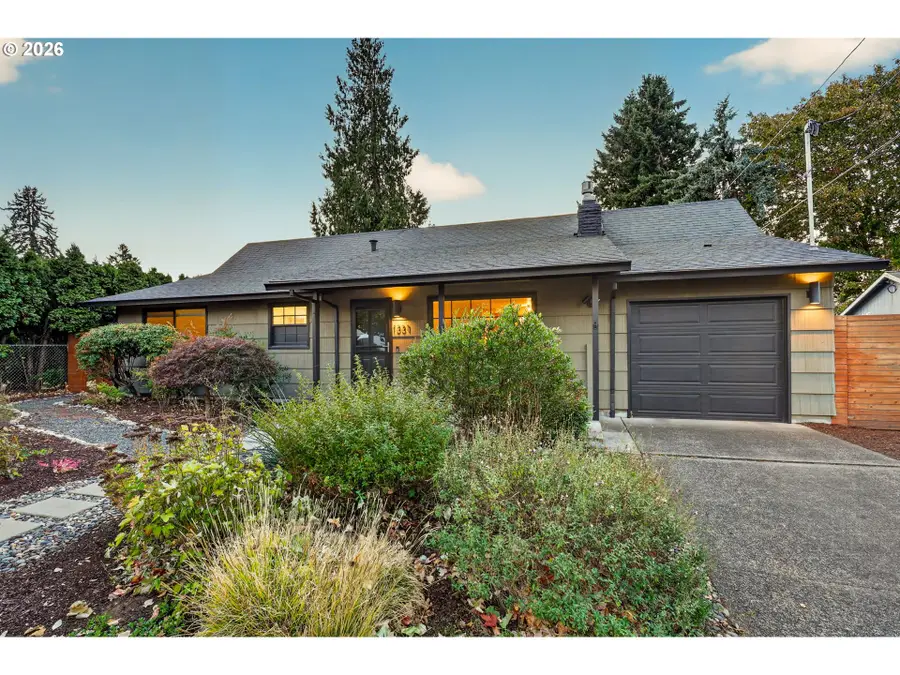 1331 SE 160th Pl, Portland, OR 97233 - #3