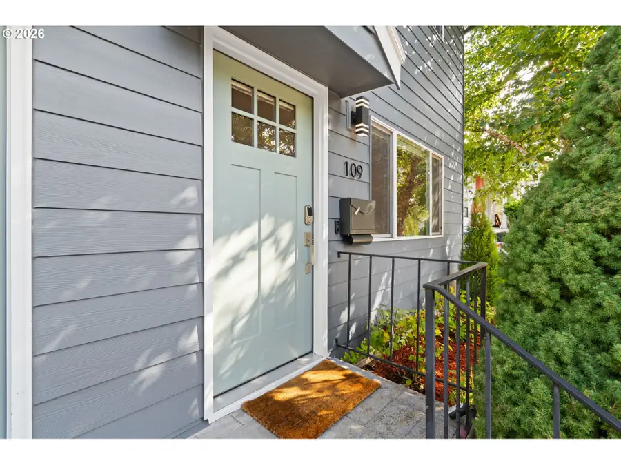 109 NE Shaver St #2, Portland, OR 97212 - #3