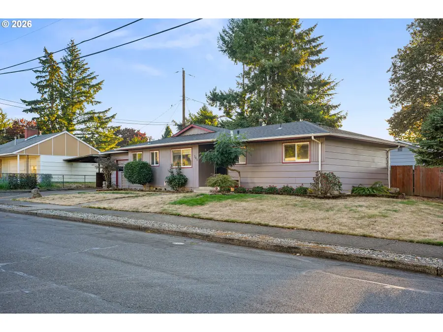 345 NE 199th Ave, Portland, OR 97230 - #2