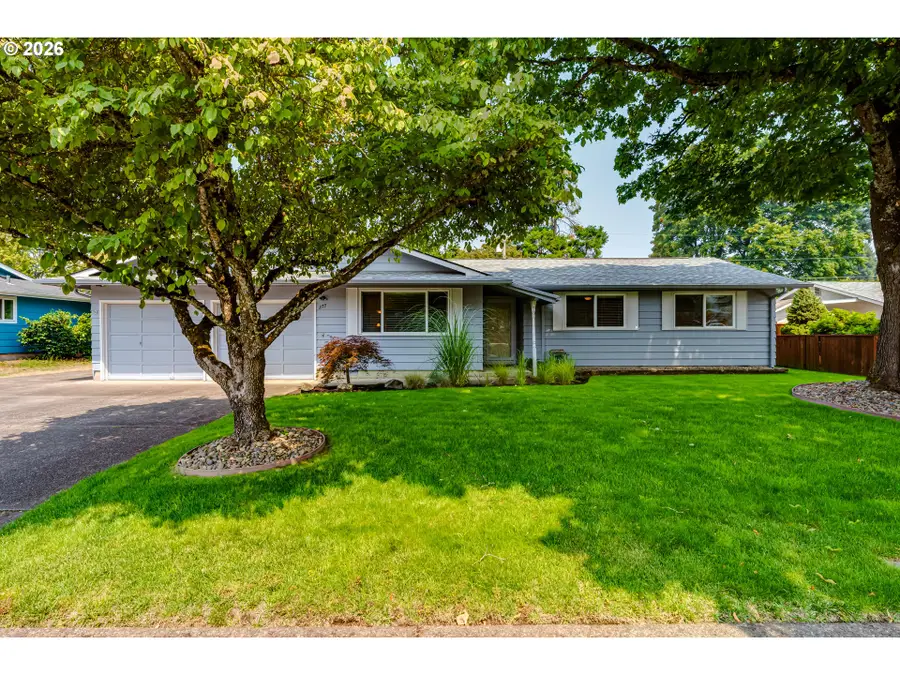 277 E Rosewood Ave, Eugene, OR 97404 - #2