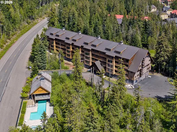 31206 E Collins Lake Rd #25, GovernmentCamp, OR 97028