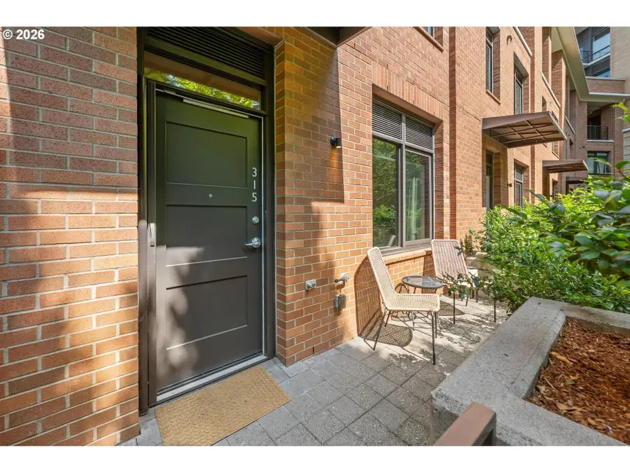 2351 NW Westover Rd #315, Portland, OR 97210 - #3
