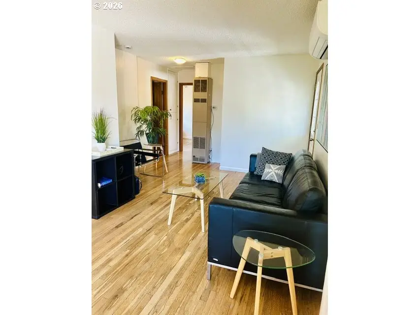 6619 SE Woodstock Blvd, Portland, OR 97206 - #2