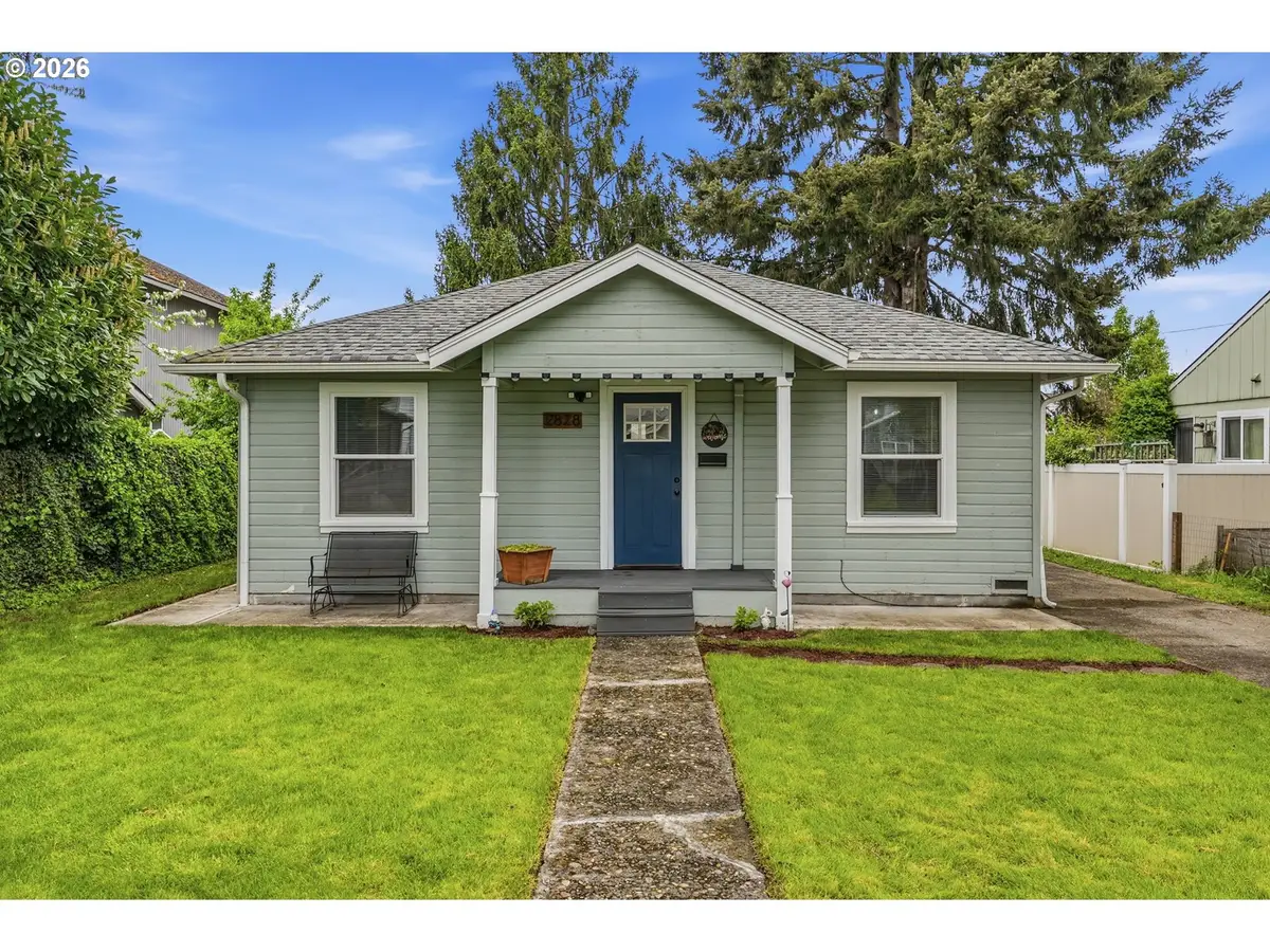 2828 Fir St, Longview, WA 98632 - #1