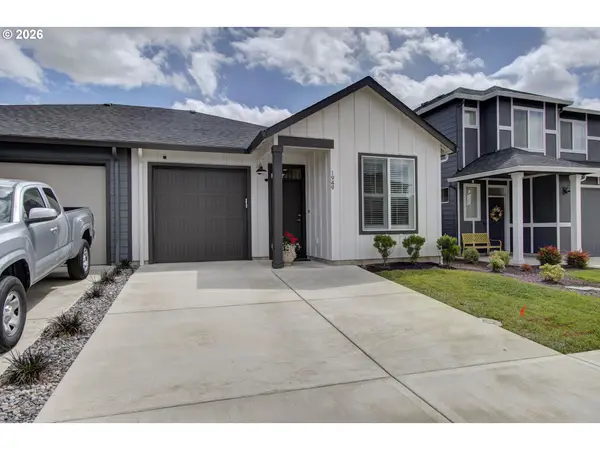 1949 NW 19th Ct, BattleGround, WA 98604