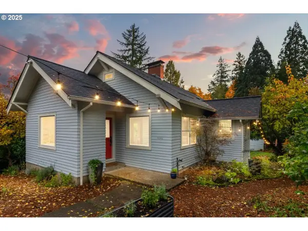 8342 SW 41st Ave, Portland, OR 97219