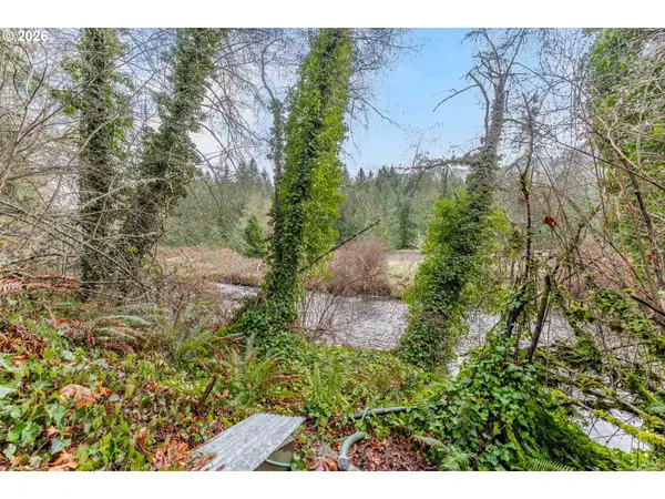 3495 Upper Cow Creek Rd, Azalea, OR 97410