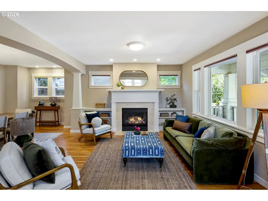 3136 SE Brooklyn St, Portland, OR 97202 - #2