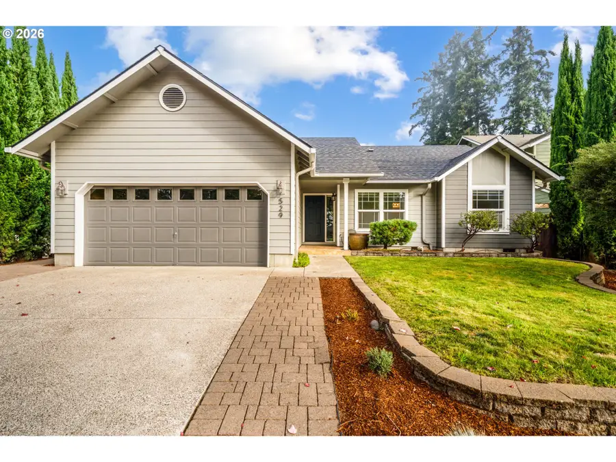 529 Sweetwater Ln, Eugene, OR 97404 - #2