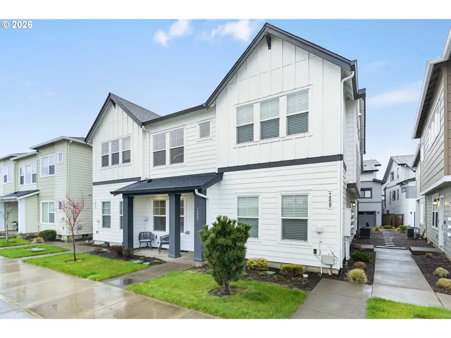 7523 SE Kinnaman St, Hillsboro, OR 97123 - #3