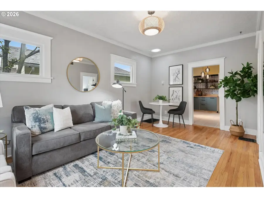 3911 SE Lexington St, Portland, OR 97202 - #2