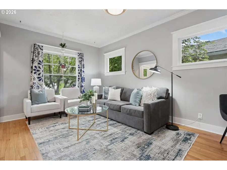 3911 SE Lexington St, Portland, OR 97202 - #3