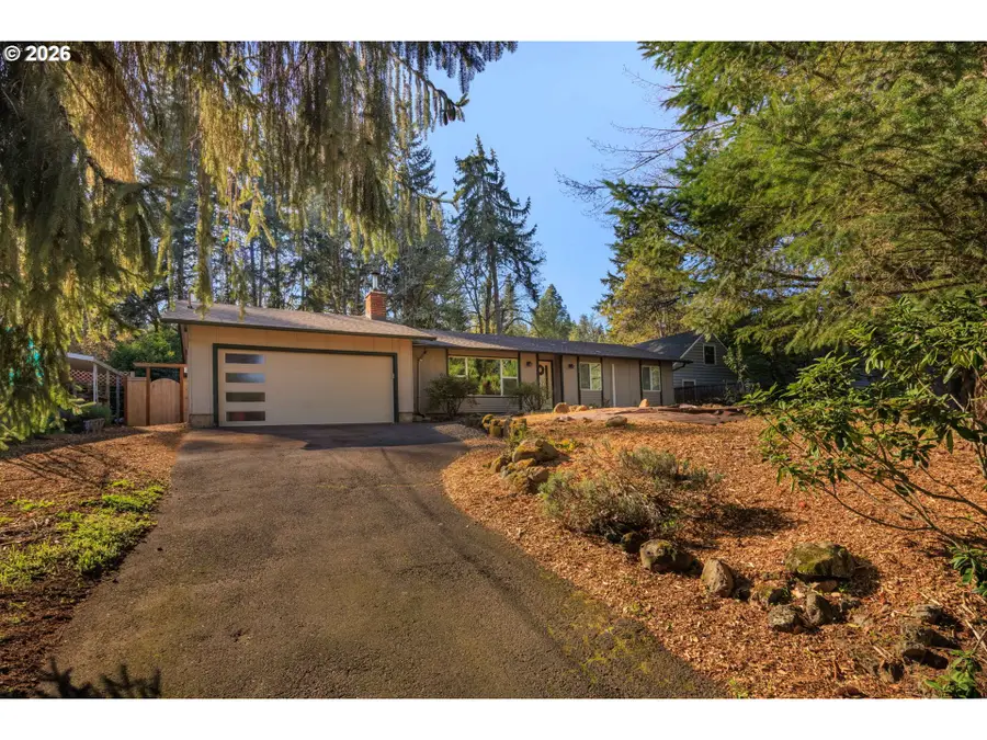 4680 W Hillside Dr, Eugene, OR 97405 - #2
