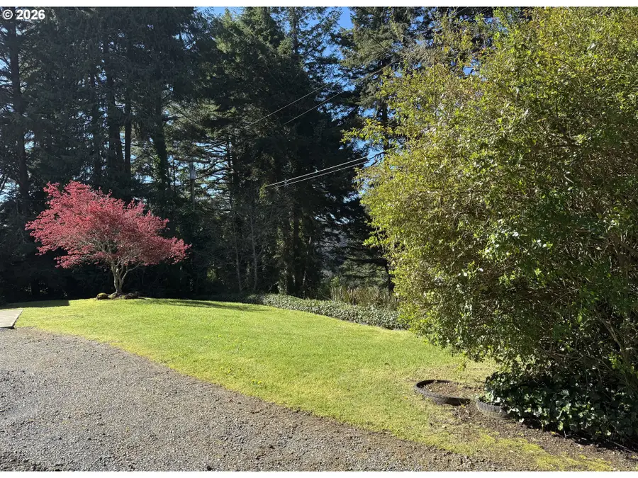 63433 Sea Spray Dr, Barview, OR 97420 - #3