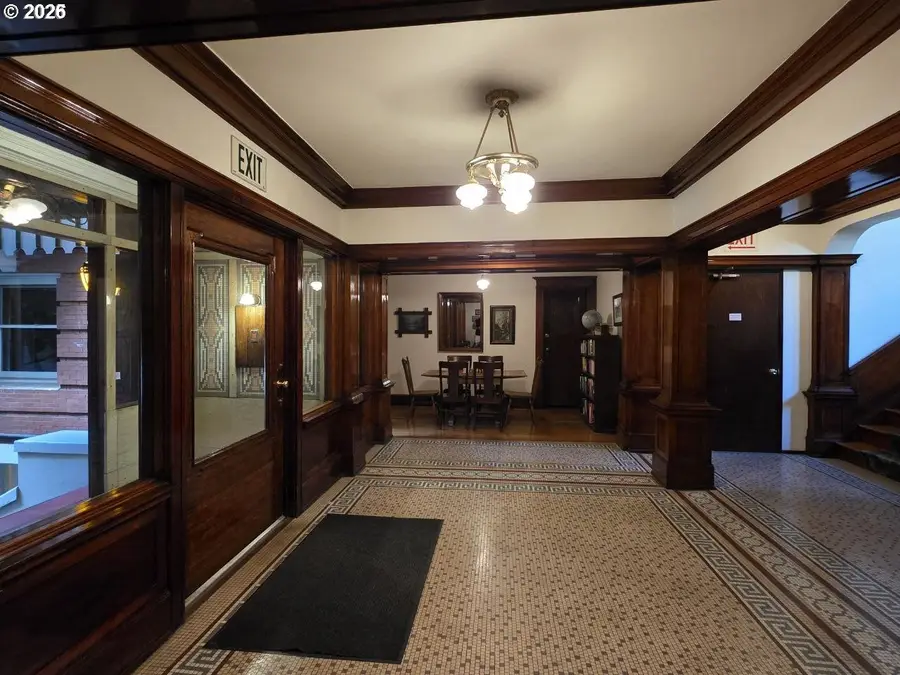 2083 NW Johnson St, Portland, OR 97209 - #3