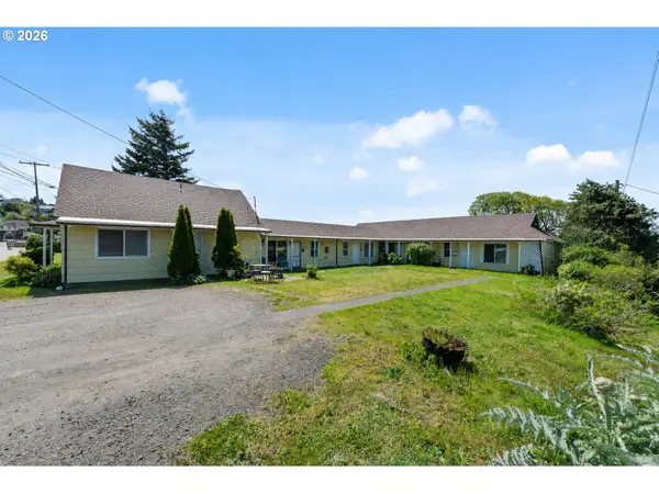 1900 Monroe St, NorthBend, OR 97459