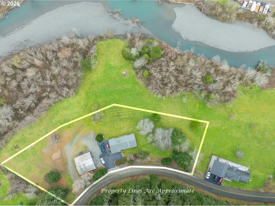 28448 Mateer Rd, Gold Beach, OR 97444 - #3