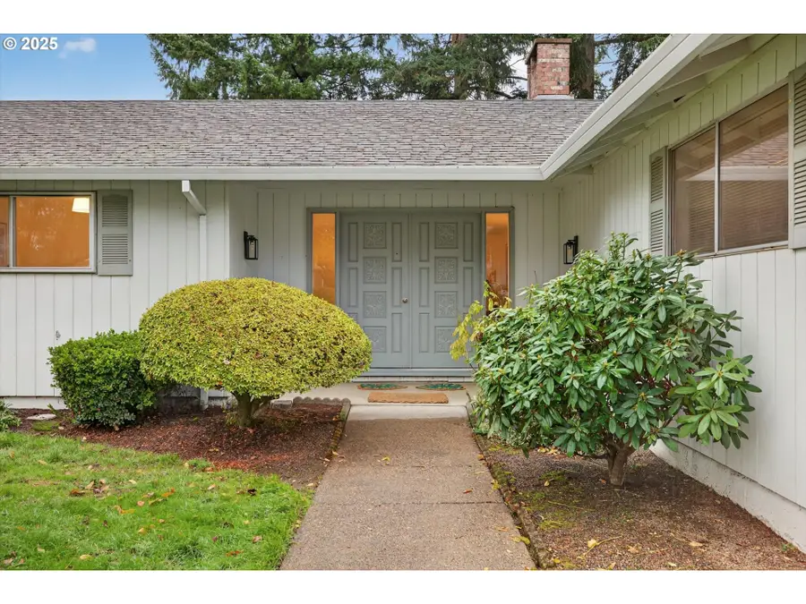 1204 N Elliott Rd, Newberg, OR 97132 - Image #3