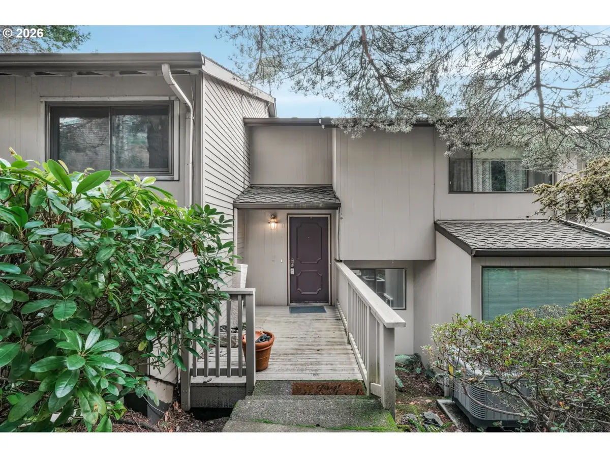 3101 Mcnary Pkwy #11, Lake Oswego, OR 97035 - Image #1