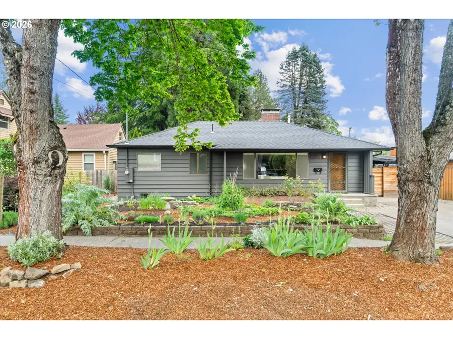 2117 C St, Forest Grove, OR 97116 - #2
