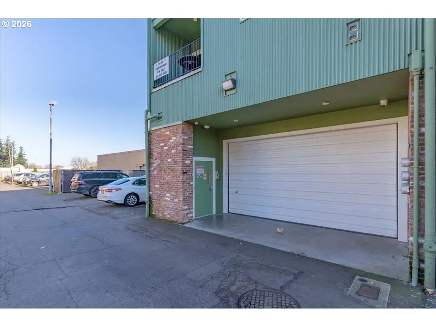 227 Commercial St Ne, Salem, OR 97301 - #3