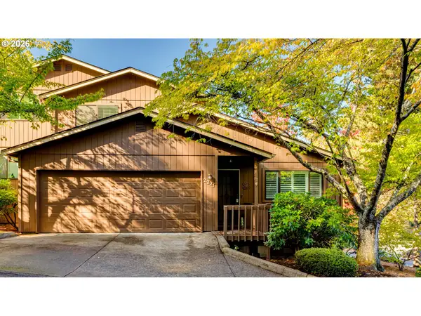 2221 Ridgeway Dr, Eugene, OR 97401